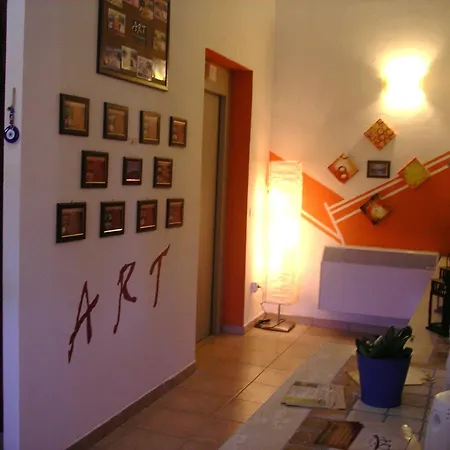 Отель Art Виллетта-Барреа