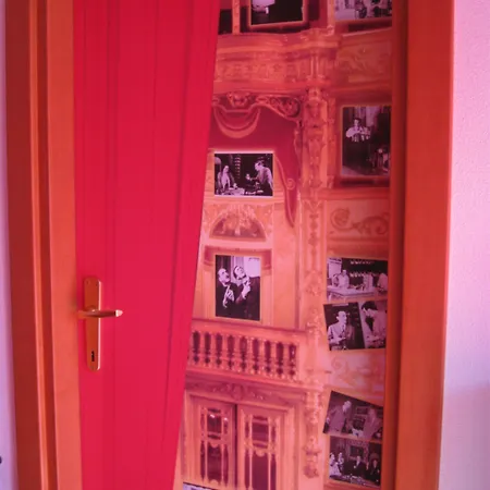 Art Hotel 3*